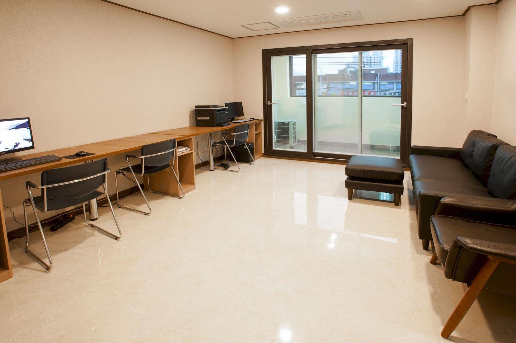 CS Premier Hotel Anyang Extérieur photo