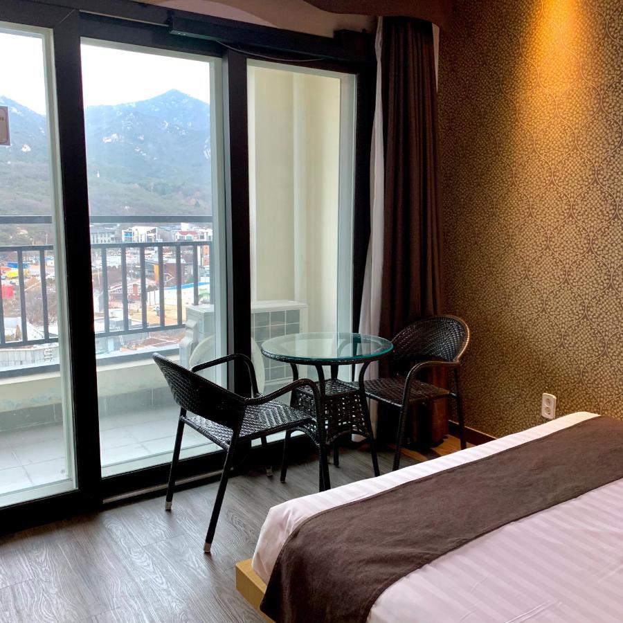 CS Premier Hotel Anyang Extérieur photo